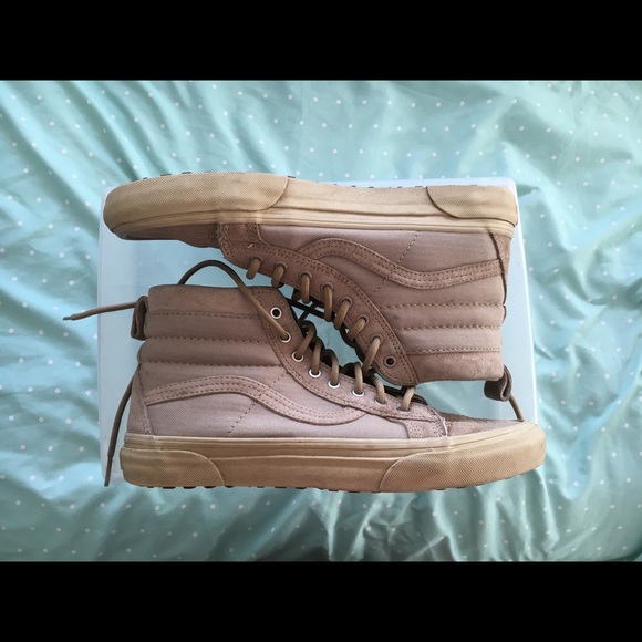 vans waterproof shoes women's